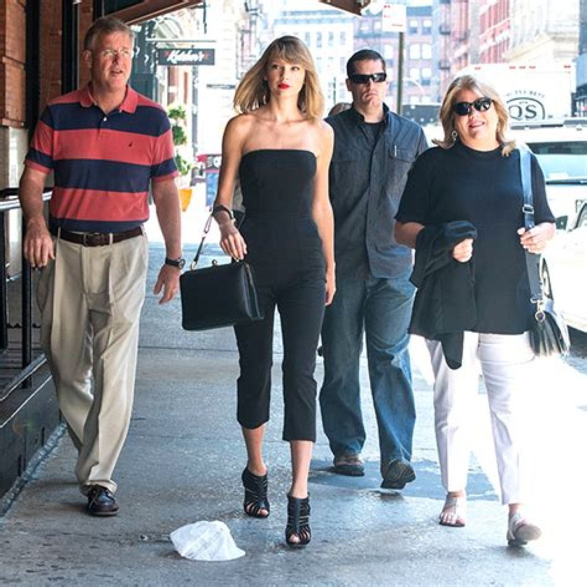 Are Taylor Swift's Parents Going To Remarry? The Inside Scoop