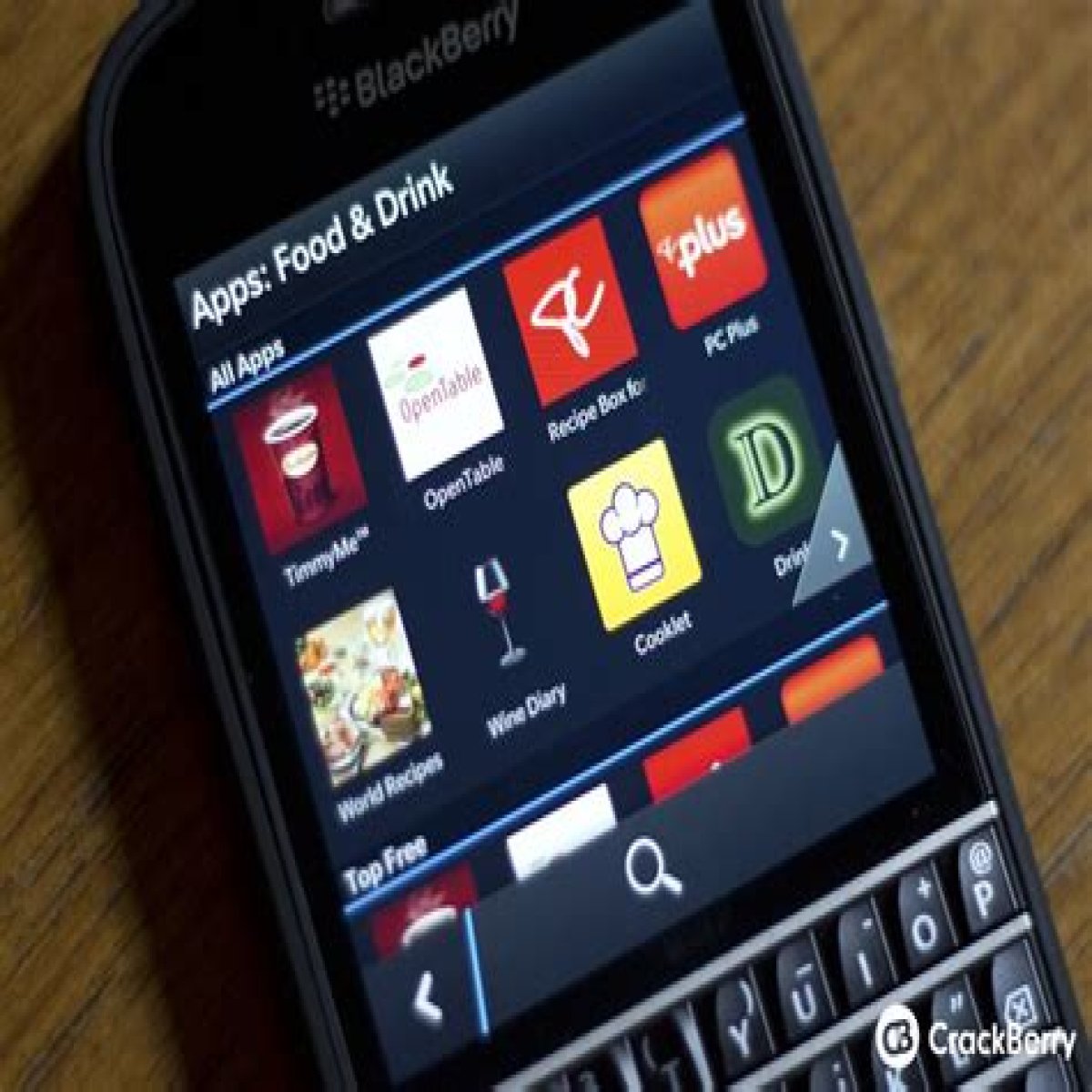 BlackBerry World now up to 120,000 apps including Bloomberg and iHeartRadio