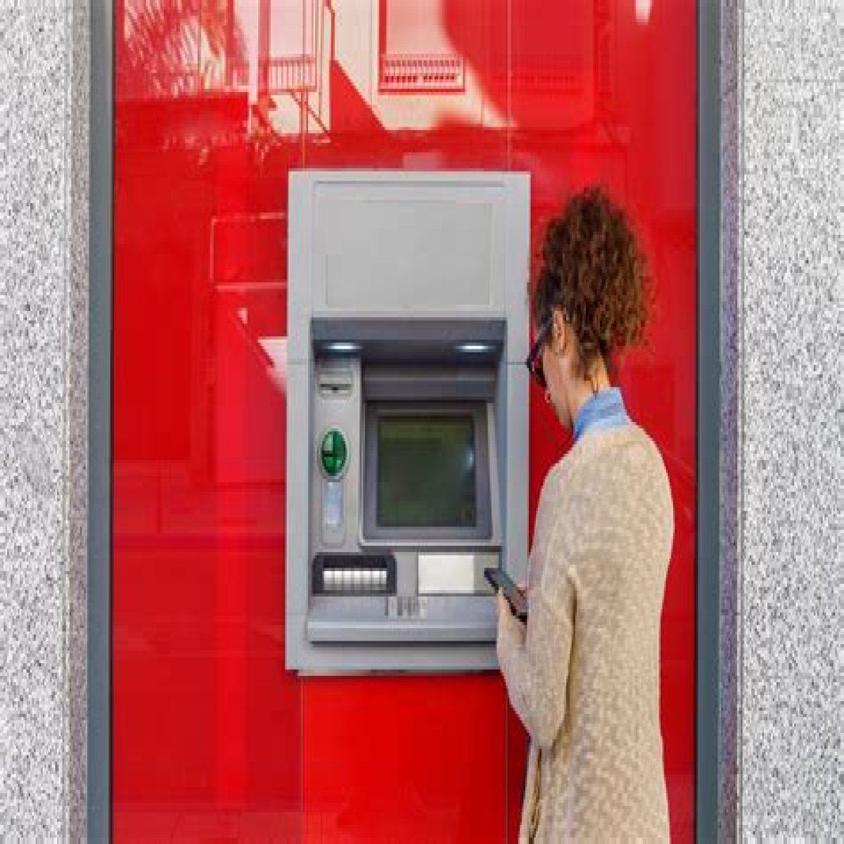 Final days until major bank with 4,000 branches shuts down location for good after 37 years