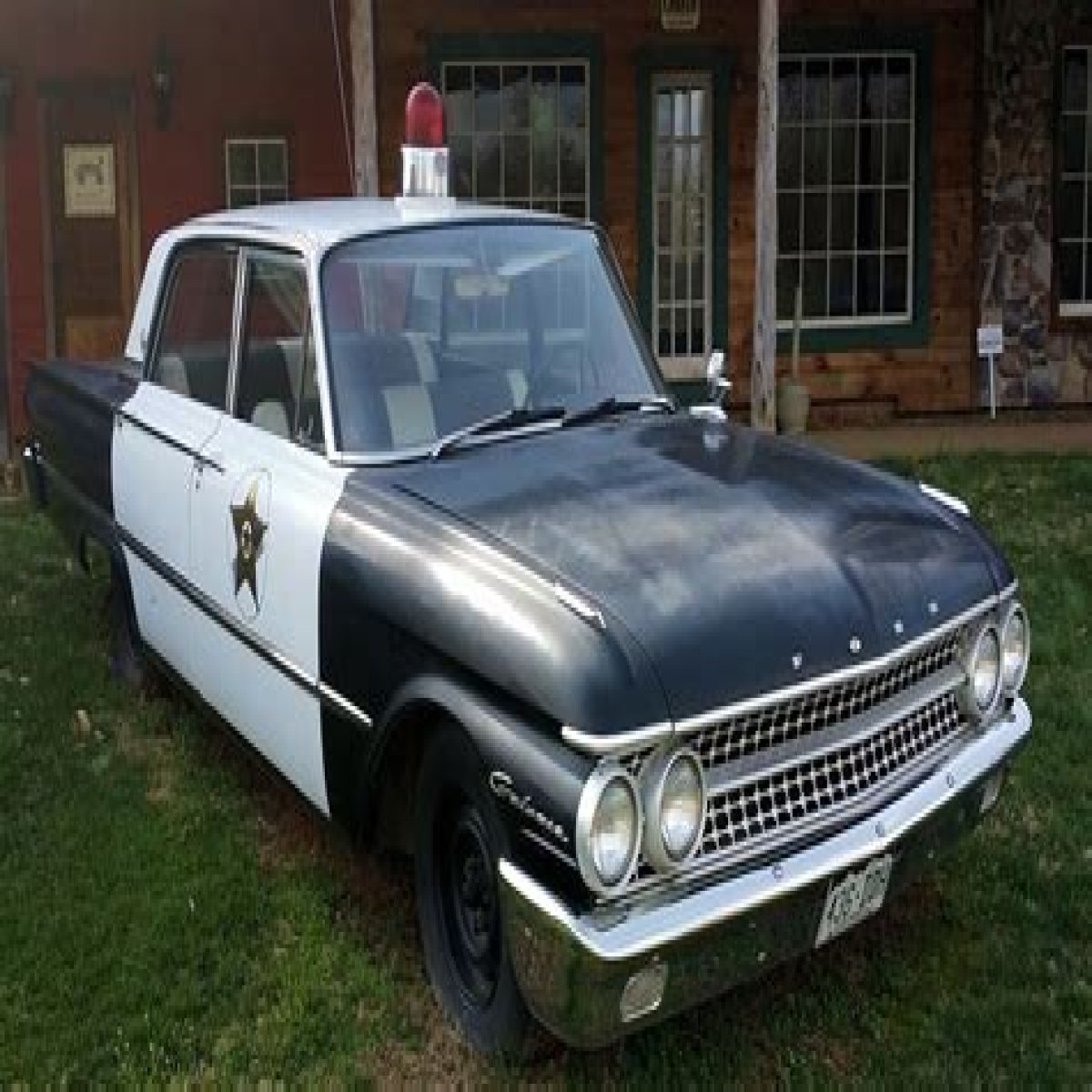How I Find Old Cop Cars for Sale Online