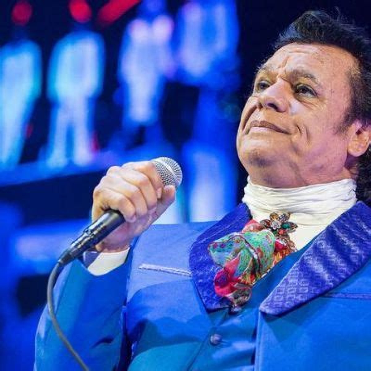 Juan Gabriel- Wiki, Biography, Height, Wife, Net Worth
