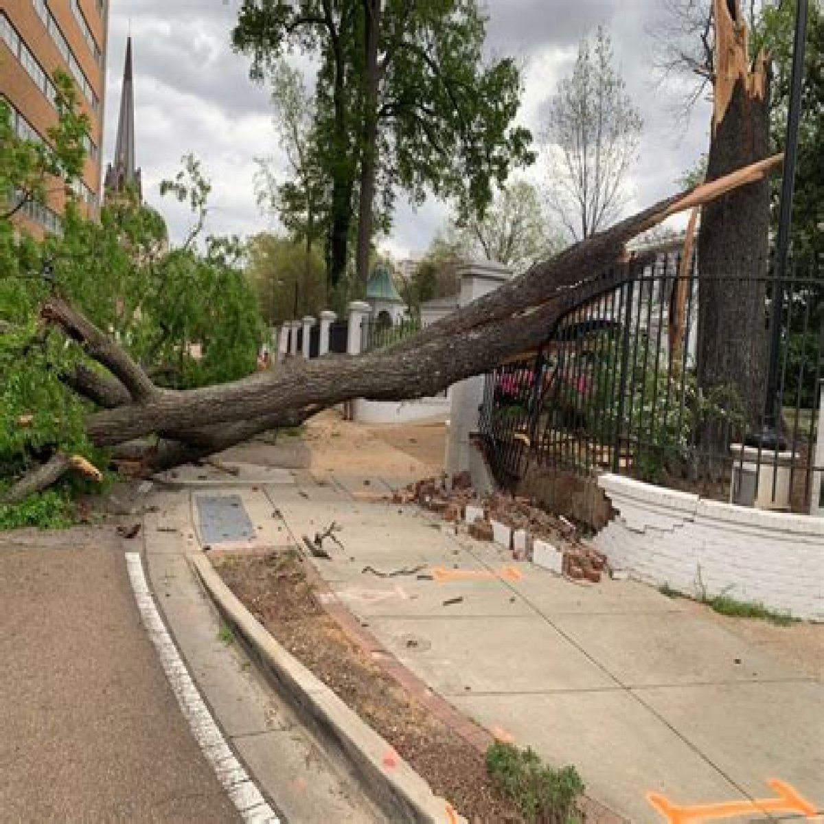Mississippi tornado – Twister hits Jackson with 'traffic and power lines down' with severe weather warning in Brandon