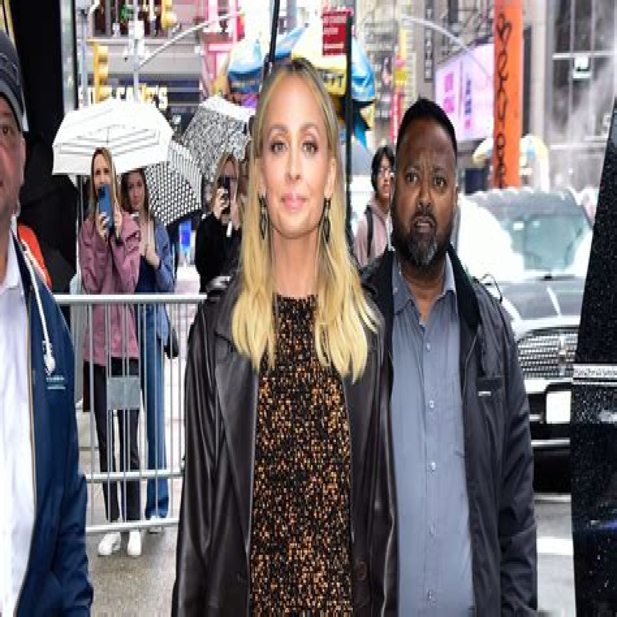 Nicole Richie & Hilary Duff Have a Fun Girl’s Night Out Together: Photos