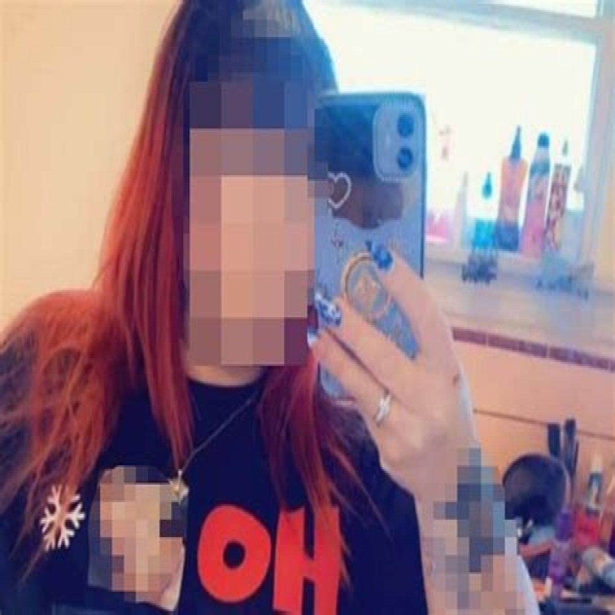 Scorned wife gets savage Christmas T-shirt made which outs THREE of her husband’s mistresses