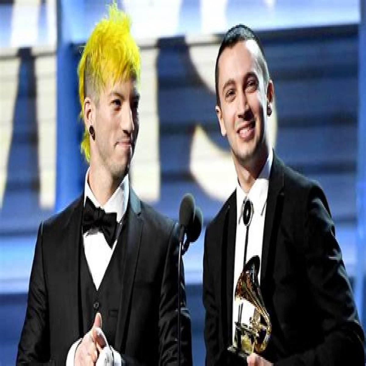 Twenty One Pilots Ditch Their Pants to Accept Grammy