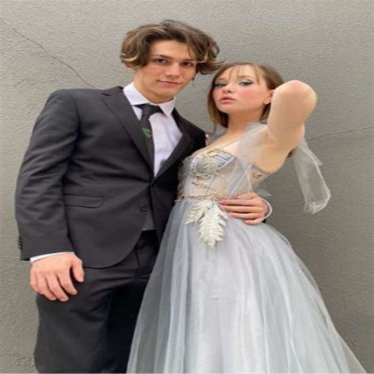 Unraveling The Mystery: Is Zoe Colletti Married?