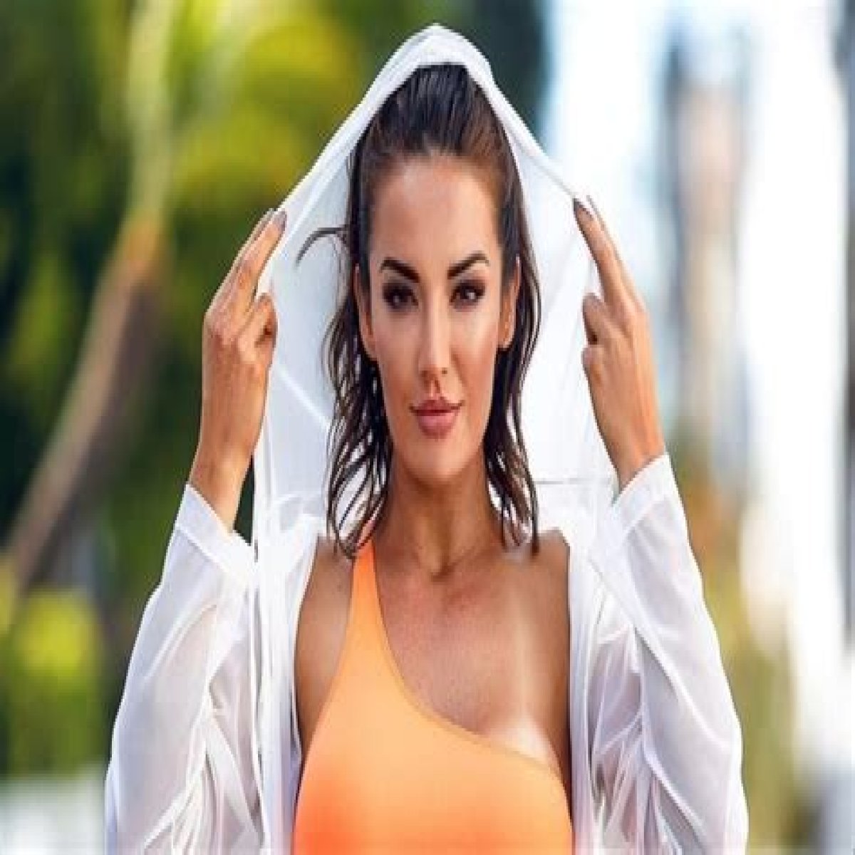 What is model Whitney Johns' net worth?